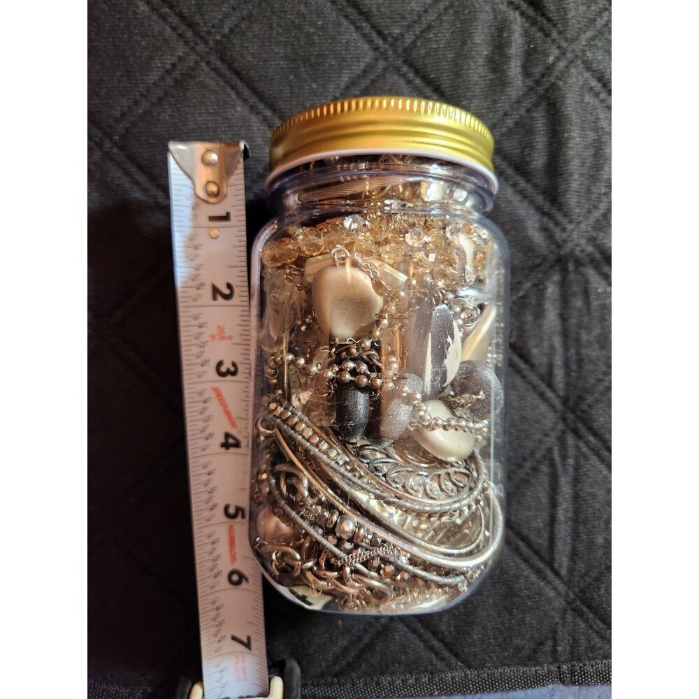 Mystery Jar of Estate Costume Jewelry Mixed Lot - Picture 5 of 5